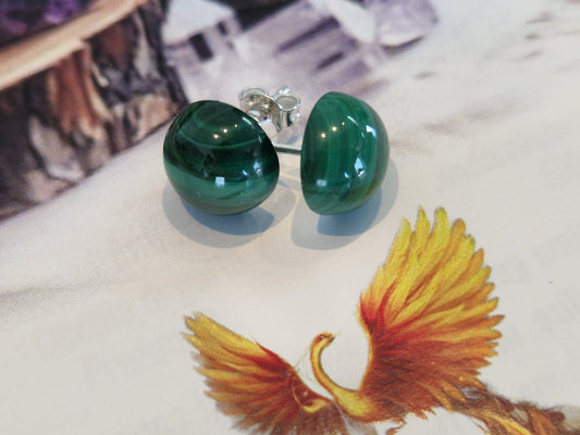 Orecchino perno 10 mm malachite
