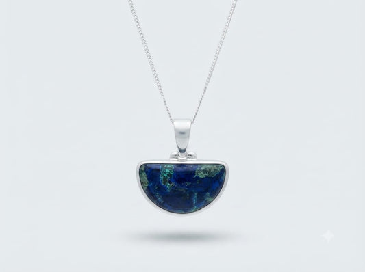 Ciondolo Azzurrite naturale su argento dettaglio