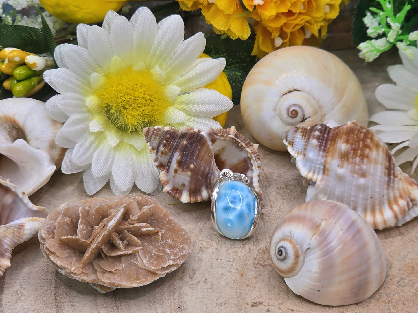 Ciondolo ovale grande in Larimar naturale su argento dettaglio