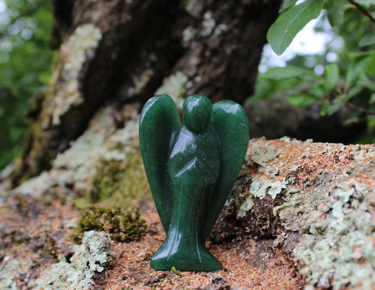 Angelo in pietra naturale avventurina verde