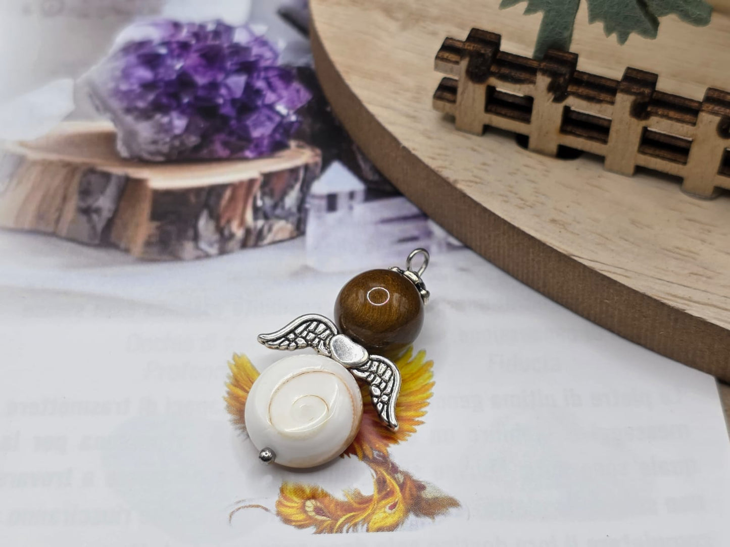 Ciondolo Angelo Occhio di Tigre e Santa lucia pietra naturale