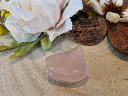 Calcedonio rosa pietra naturale burattata