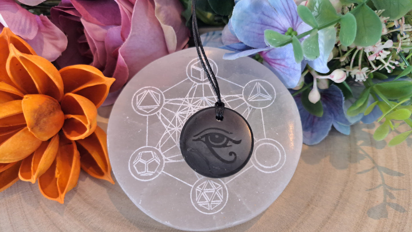 Ciondolo Occhio di Horus Shungite pietra naturale