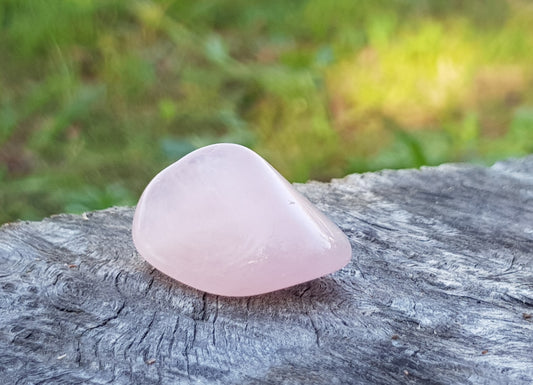 Quarzo rosa pietra burattata