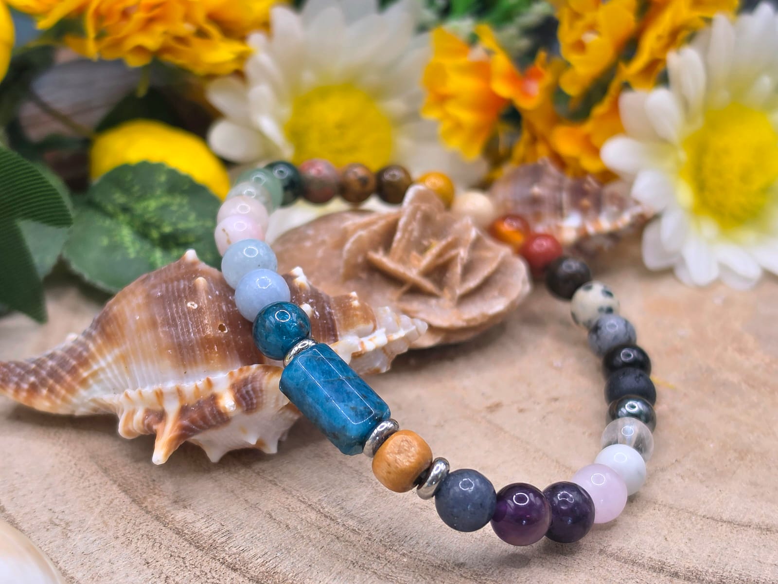 Bracciale 7 Chakra e Apatite blu naturale