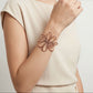 Bracciale in rame fiore indossato