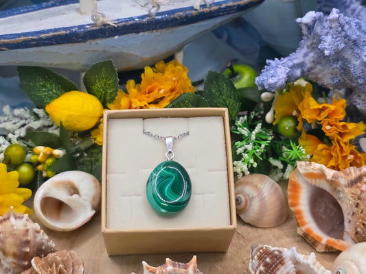 Ciondolo burattato Malachite naturale