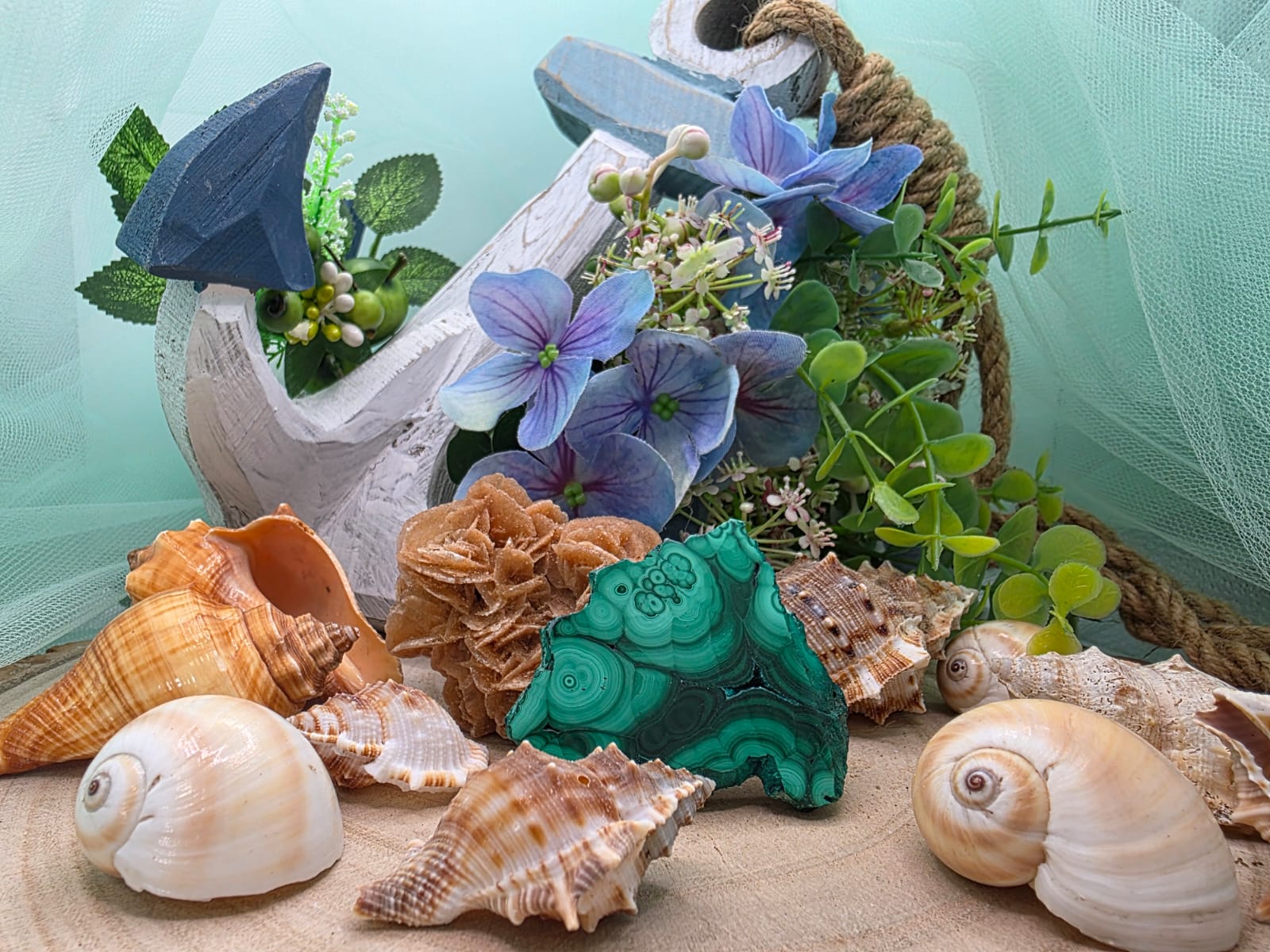 Fetta di malachite levigata naturale