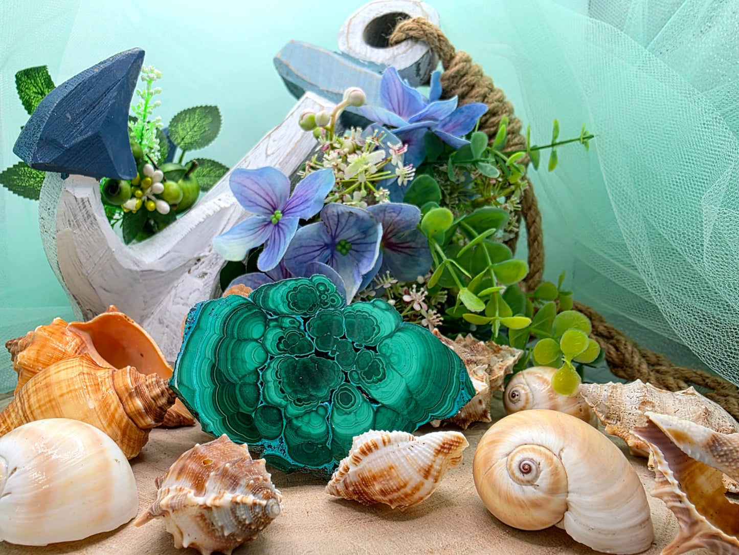 Fetta di malachite levigata naturale