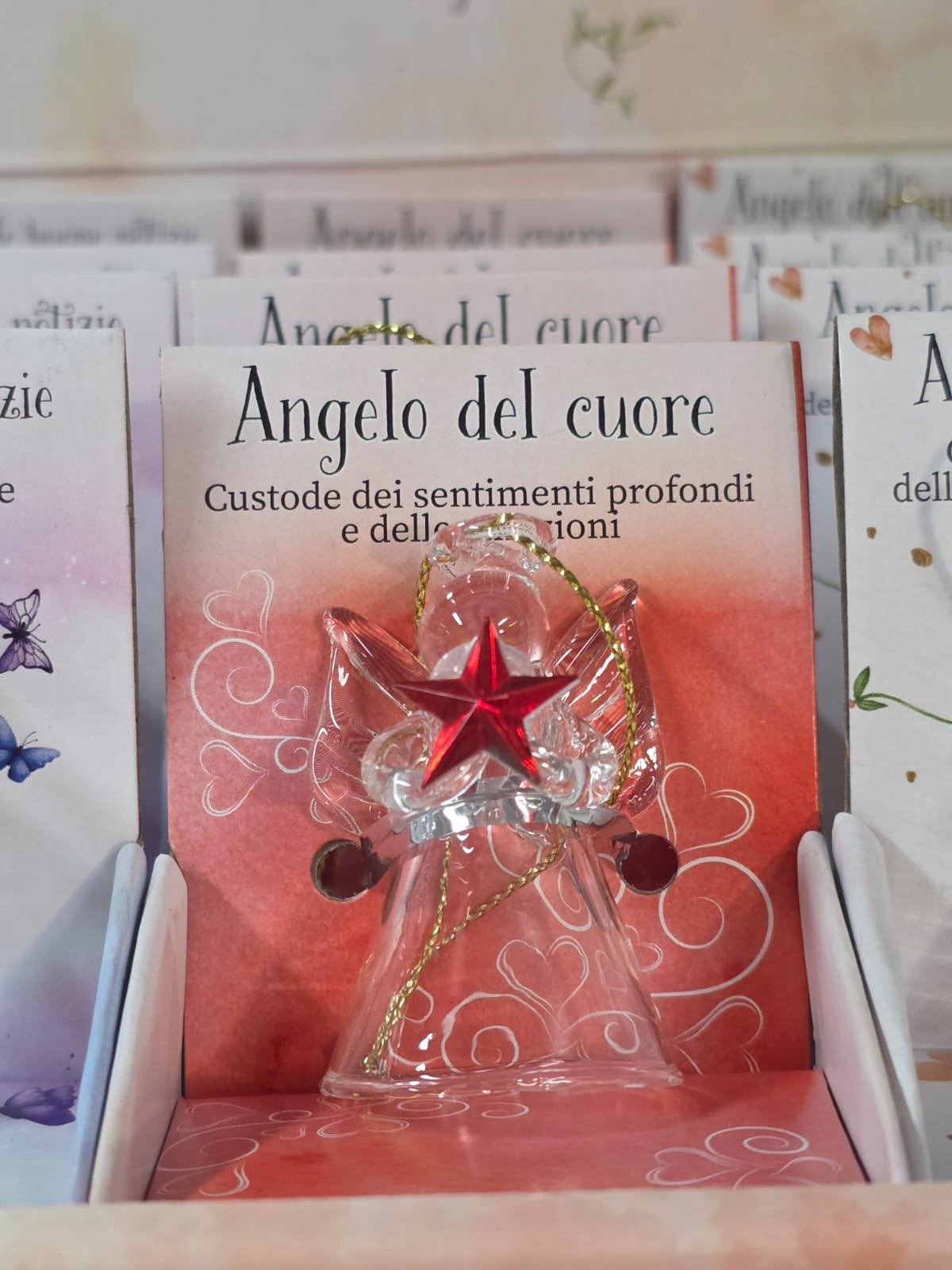 Figurina angelo custode con pietra diaspro rosso