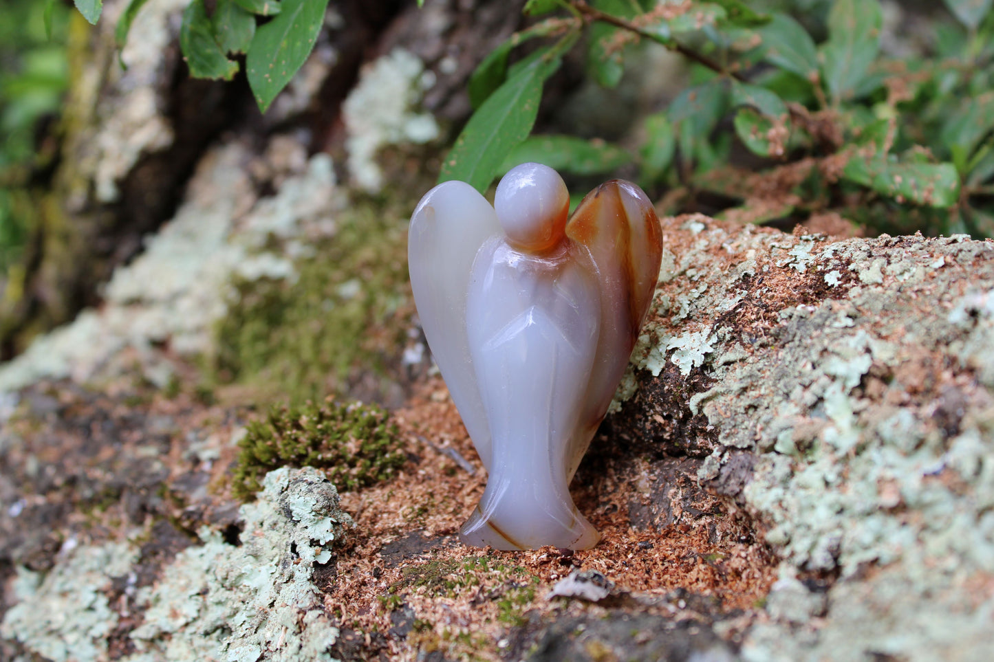 Angelo in pietra naturale corniola