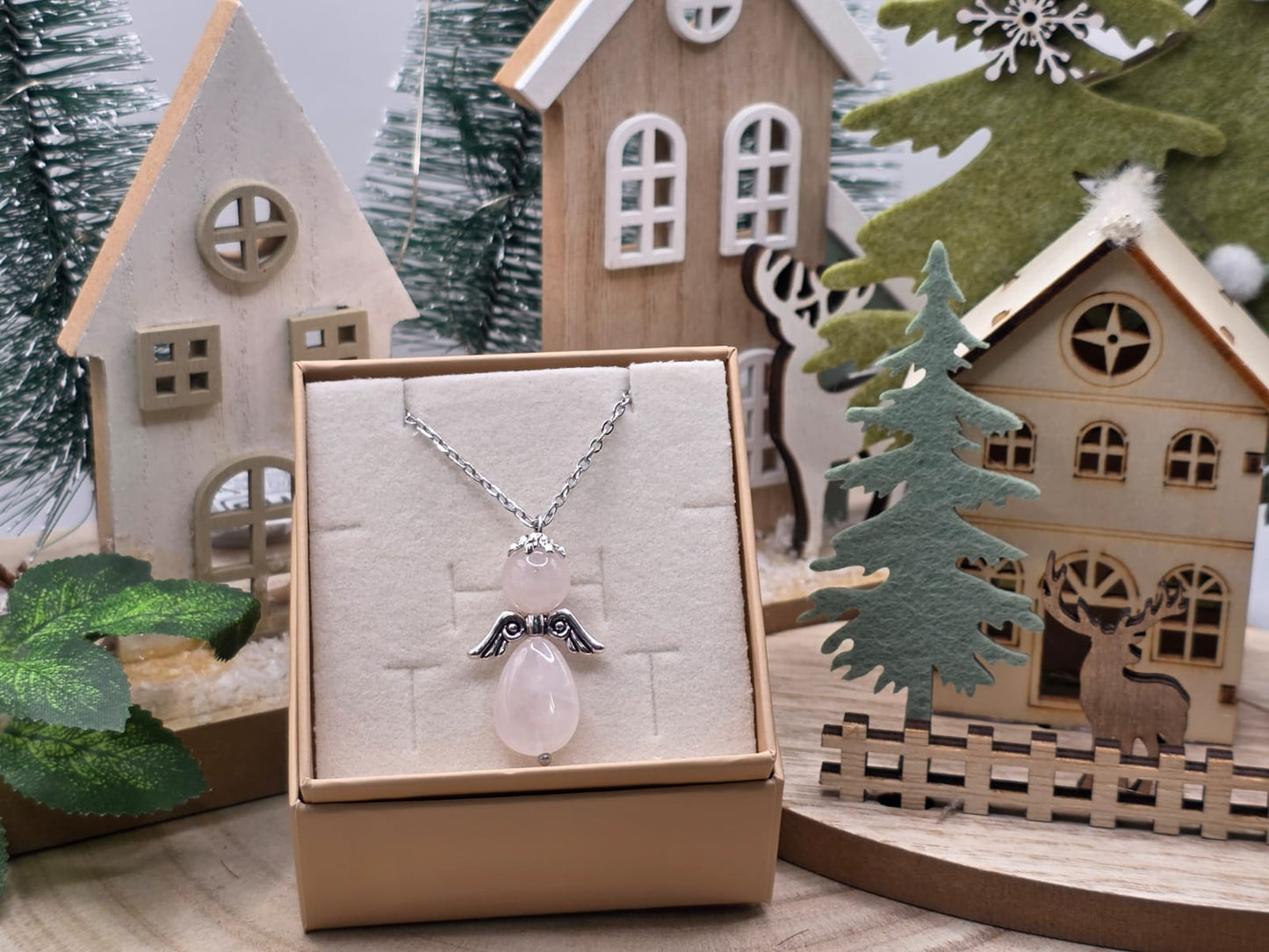 ciondolo angelo quarzo rosa