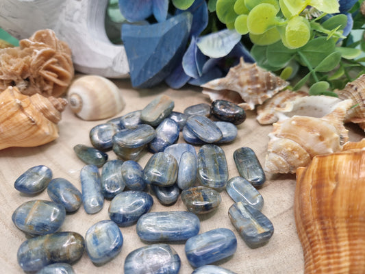 Cianite pietra naturale burattata