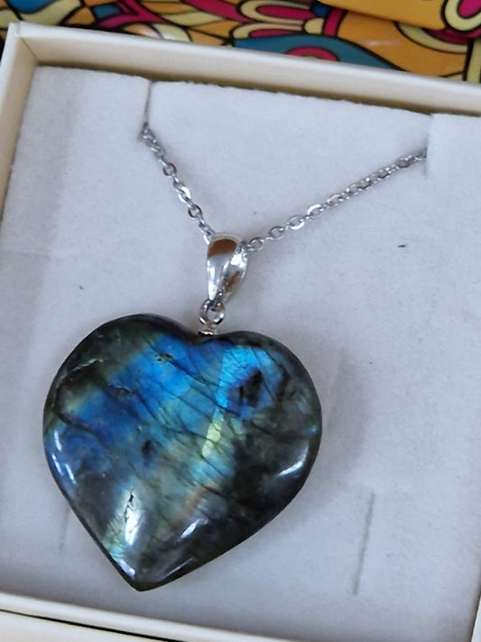 Ciondolo cuore labradorite pietra naturale