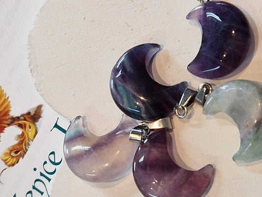 Ciondolo luna in Fluorite pietra naturale