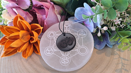 Ciondolo OM Shungite pietra naturale