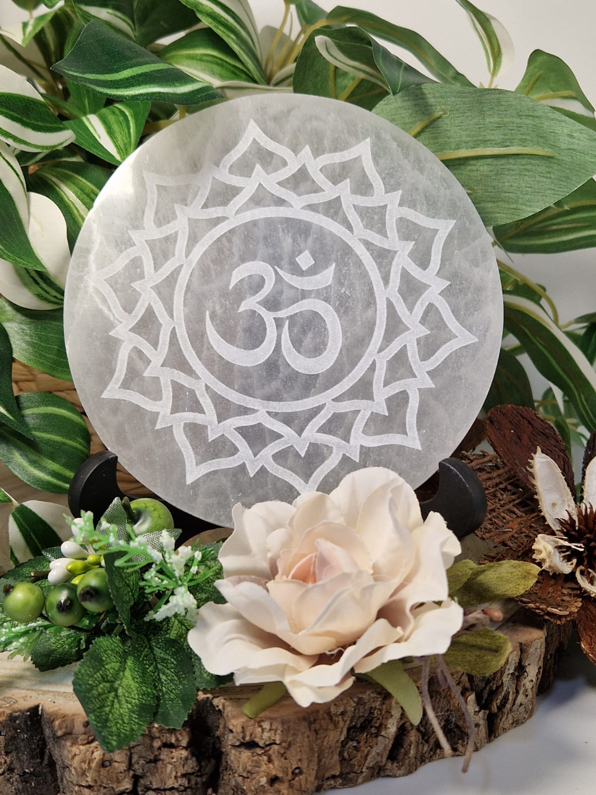 Piatto armonizzatore Selenite pietra naturale Ohm