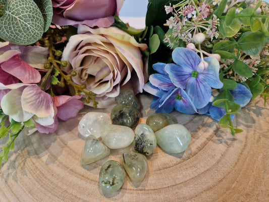 Prehnite pietra naturale burattata