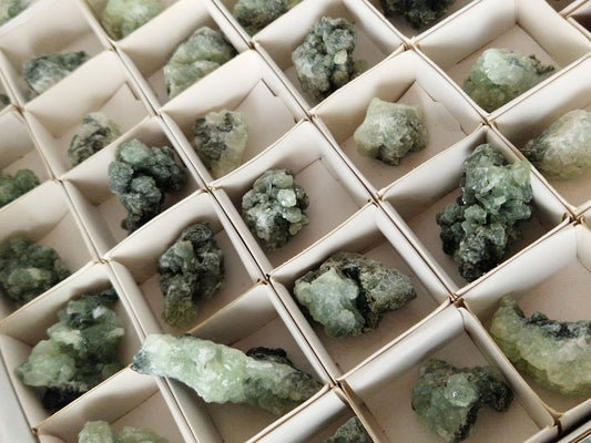 Prehnite grezza pietra naturale