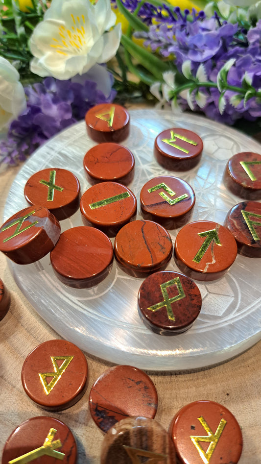 Rune celtiche in Diaspro Rosso pietra naturale