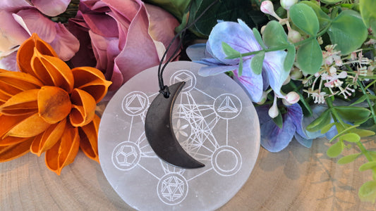 Ciondolo Luna Shungite pietra naturale