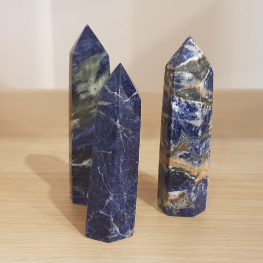 Torre sodalite 8/10 cm pietra naturale